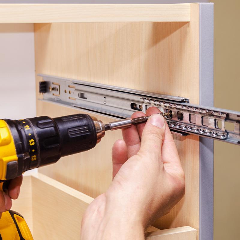 Looking for Carpenter Near Me for Wardrobe Repairing and Installation